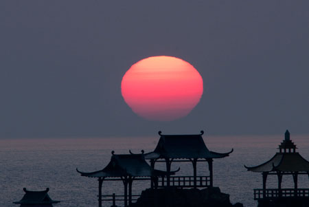竜宮城の朝日